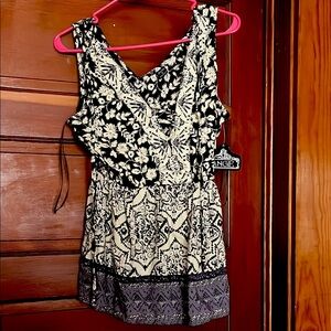 Angie Black and Cream Patterned Top